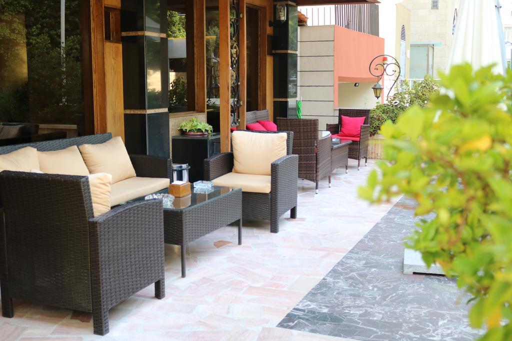 Vista Del Mar Hotel Джуния Экстерьер фото