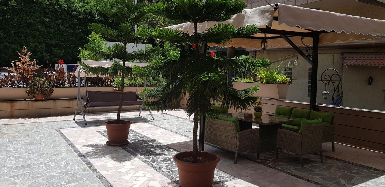 Vista Del Mar Hotel Джуния Экстерьер фото