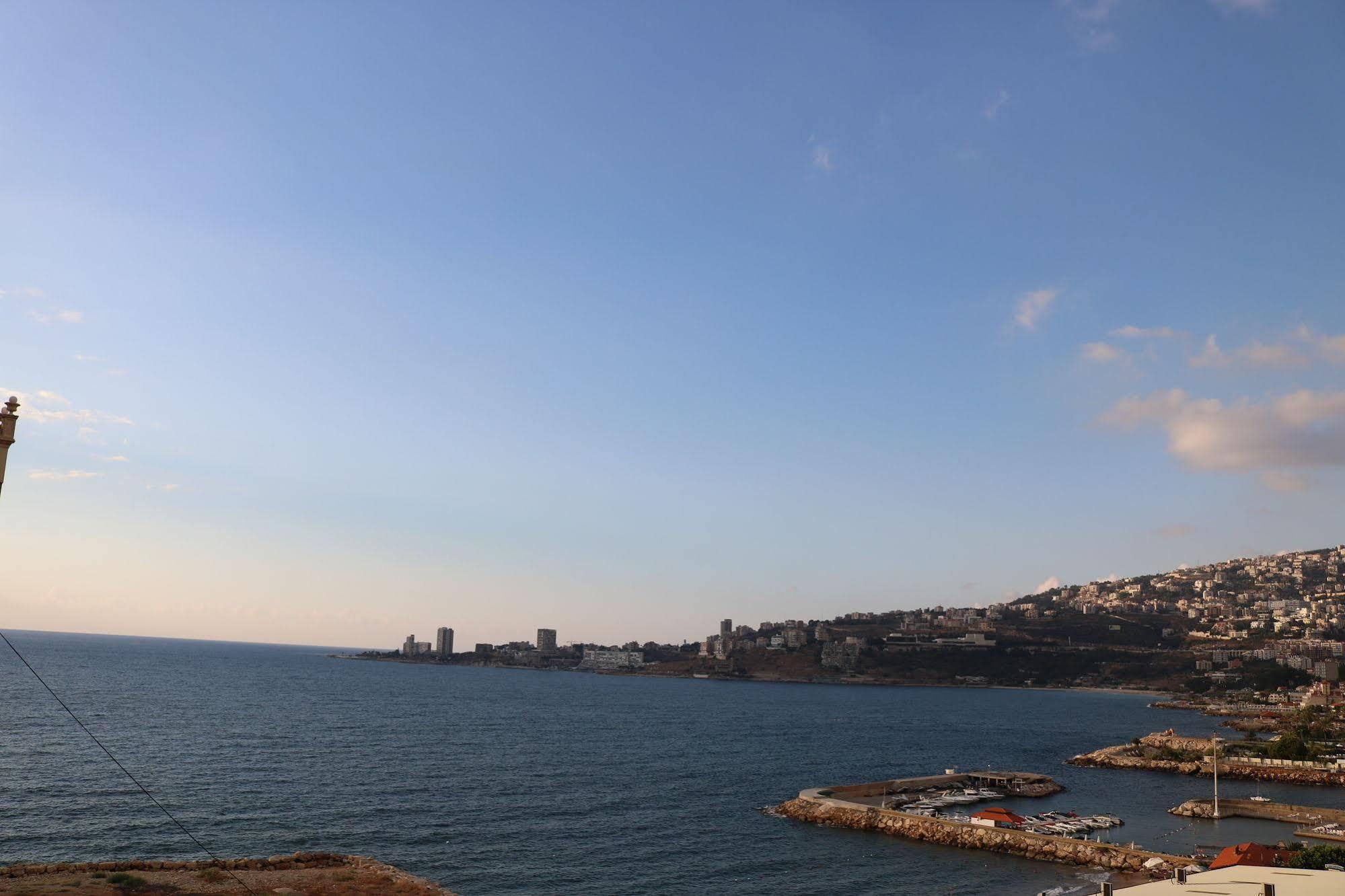 Vista Del Mar Hotel Джуния Экстерьер фото